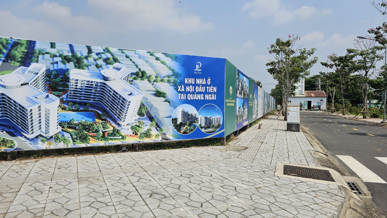 THI CÔNG HÀNG RÀO DỰ ÁN BẤT ĐỘNG SANE KHU VỰC BÌNH DƯƠNG