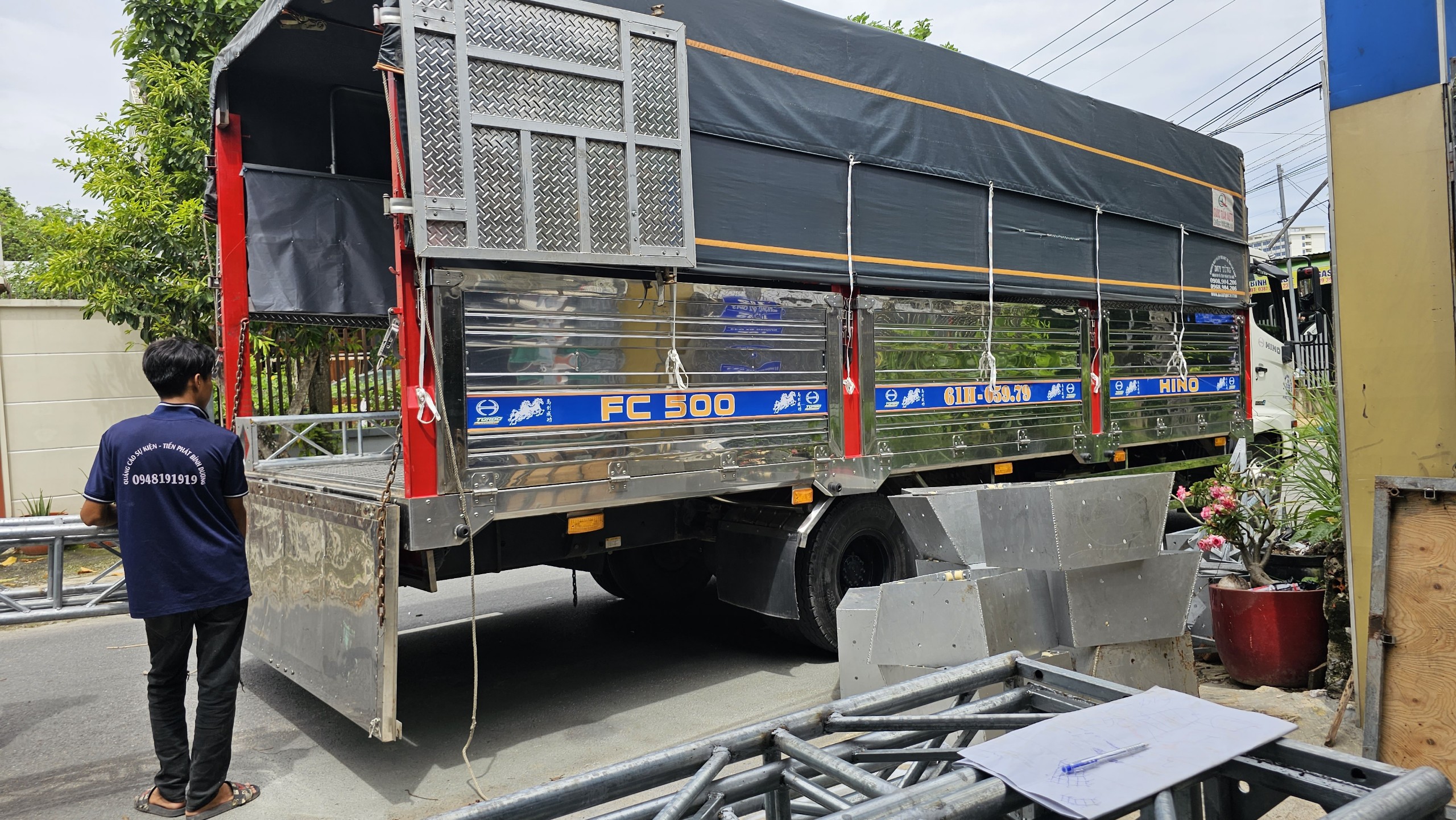 VẬN CHUYỂN LẮP NHÀ RẠP