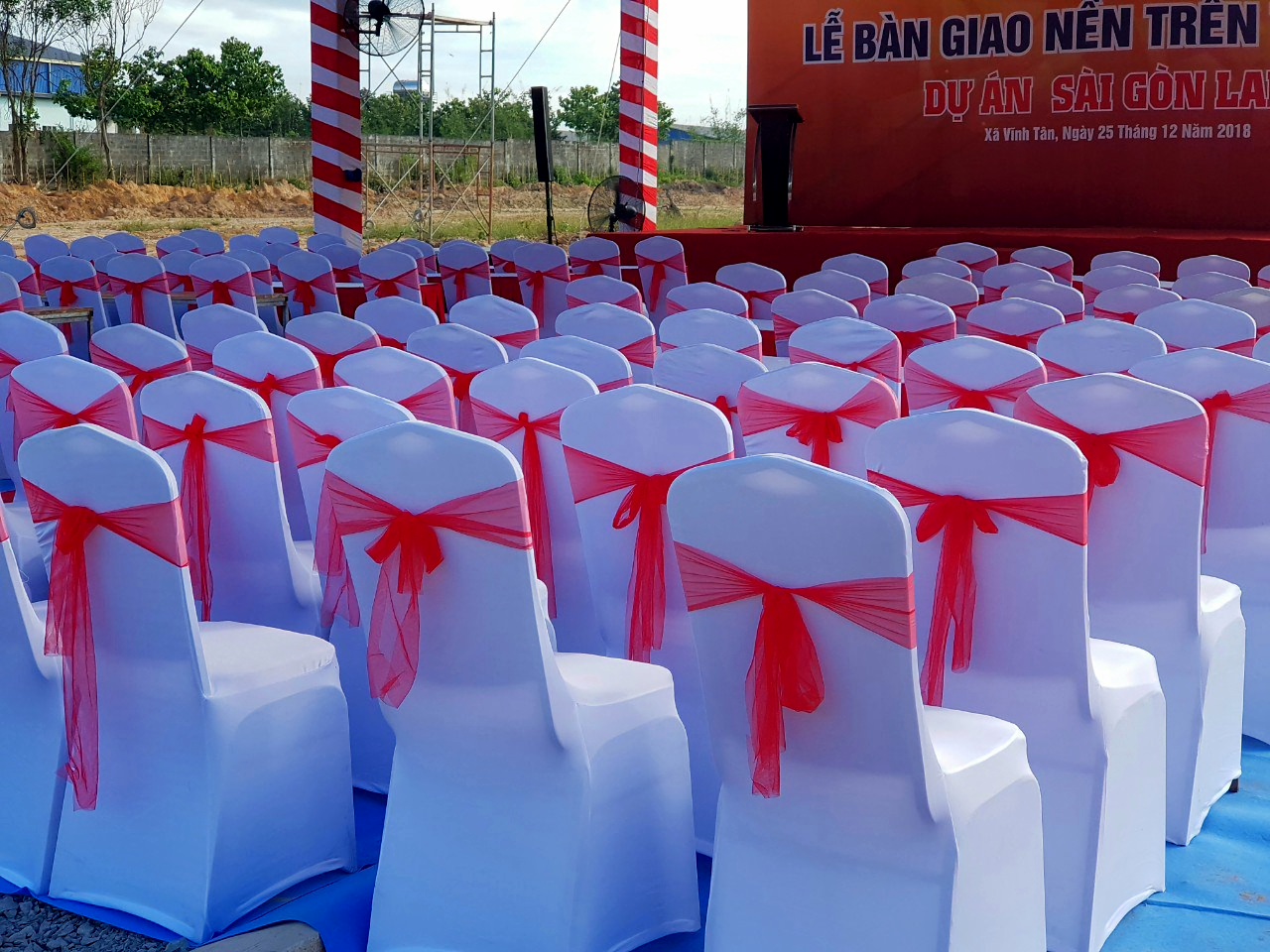BÀN GHẾ SỰ KIỆN