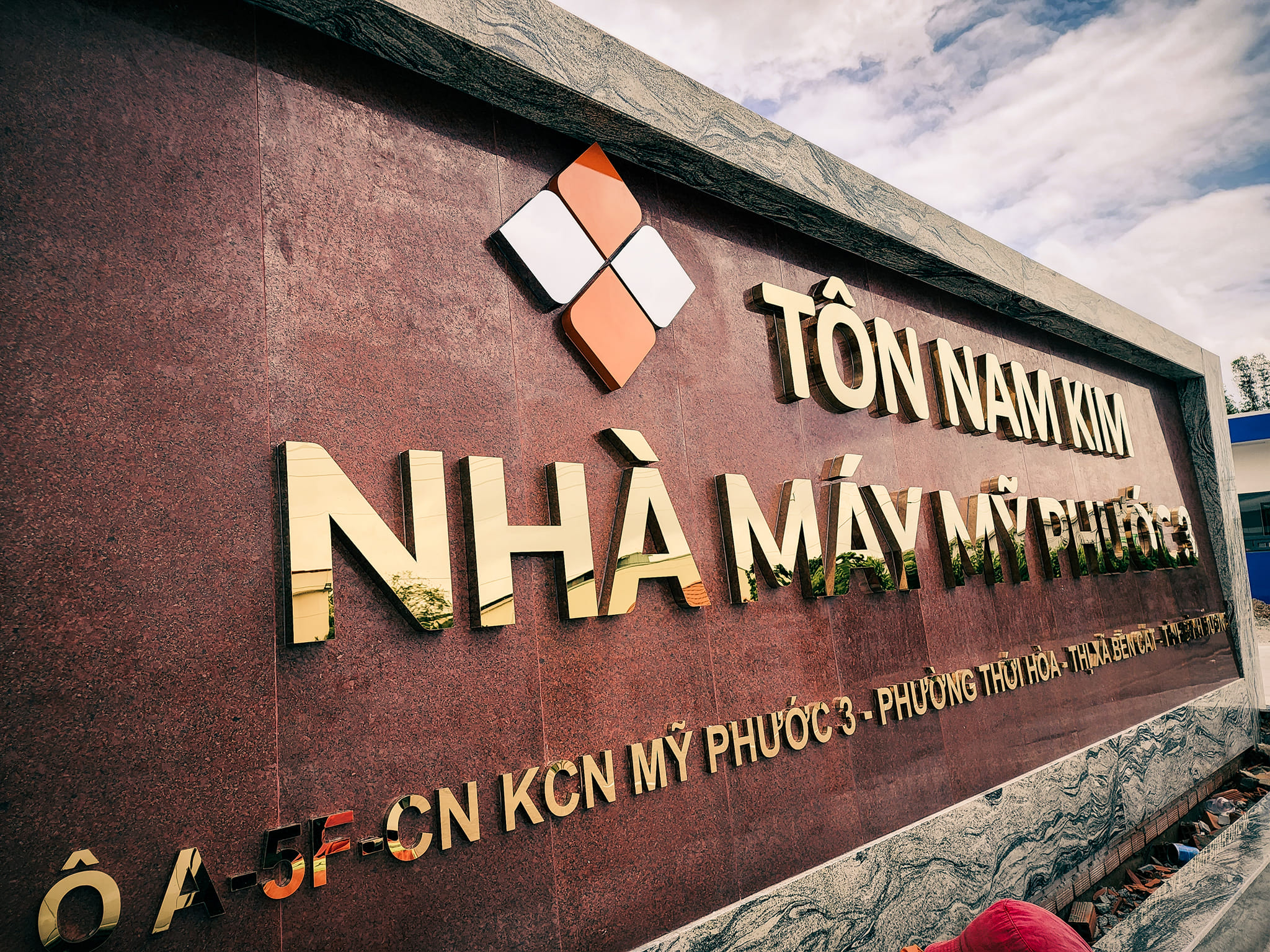 BIỂN HIỆU TÔN NAM KIM