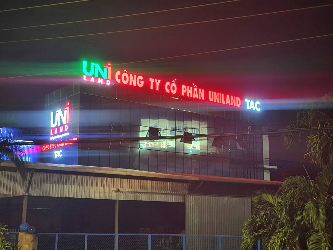 BIỂN HIỆU UNILAN TIẾN PHÁT BÌNH DƯƠNG THI CÔNG