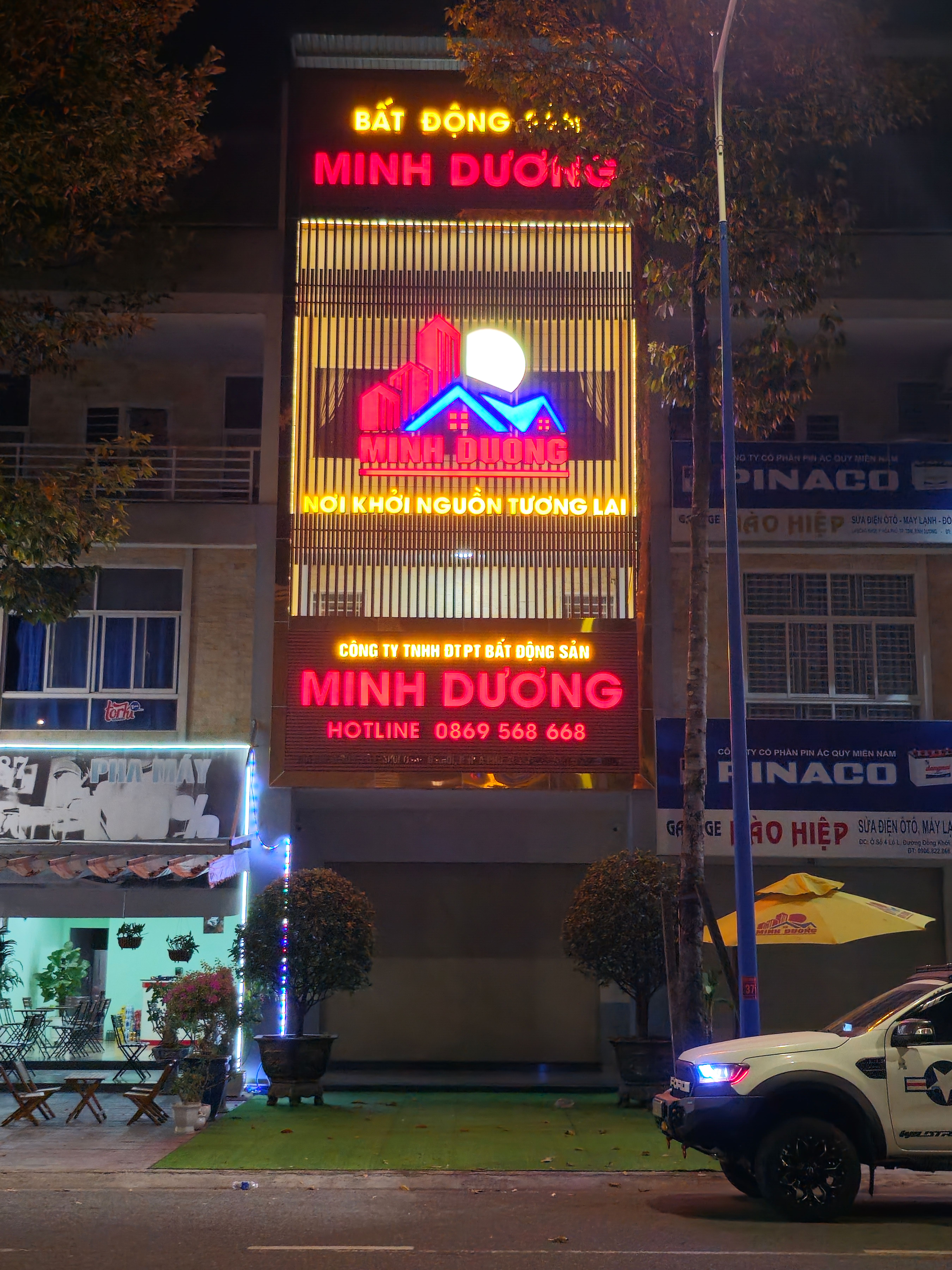 hình ảnh bảng hiệu bất động sản minh dương
