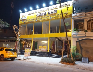 THI CÔNG BIỂN HIỆU BẤT ĐỌNG SẢN ĐÔNG NAM